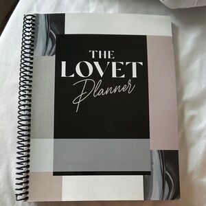 The LOVET Planner - Neutral & Black Design